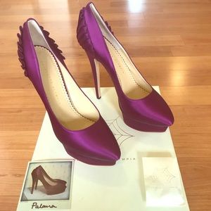 Celebrity favorite NEW “Paloma” Charlotte Olympia!